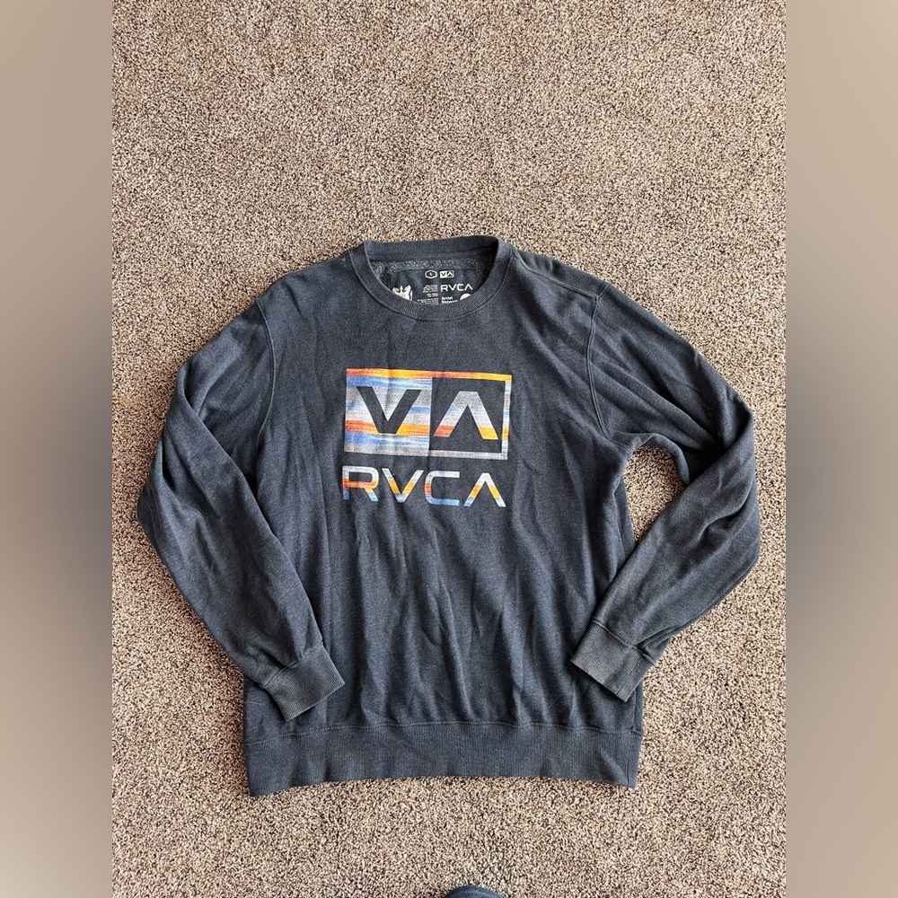 Men’s large rvca sweatshirt